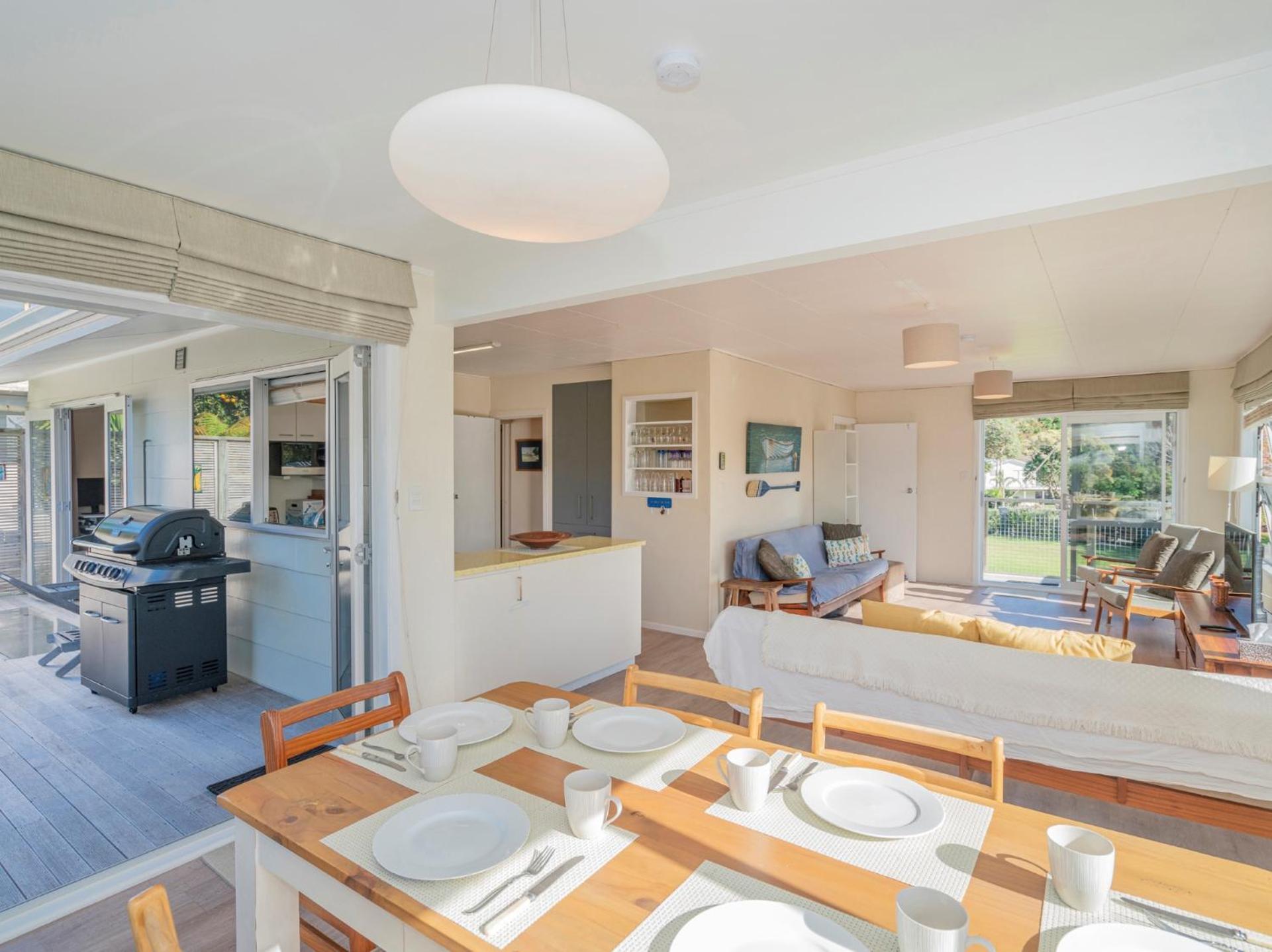 Hahei Kiwi Bach - Hahei Holiday Home Екстериор снимка