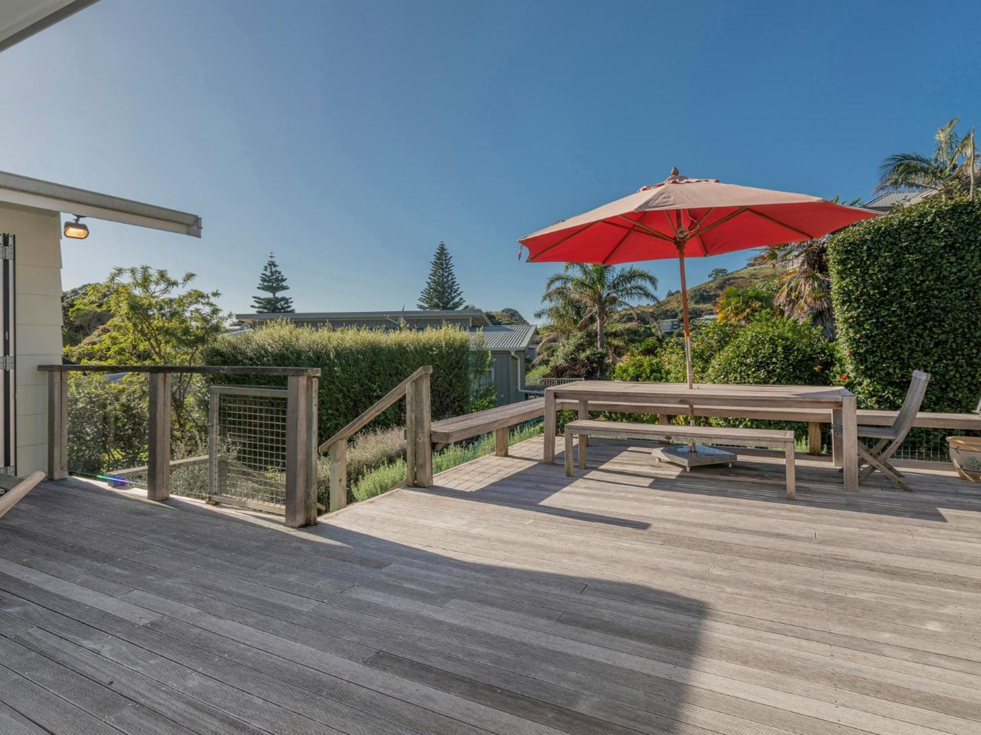 Hahei Kiwi Bach - Hahei Holiday Home Екстериор снимка